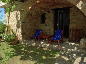 Rustic Apartment in Velia with Garden